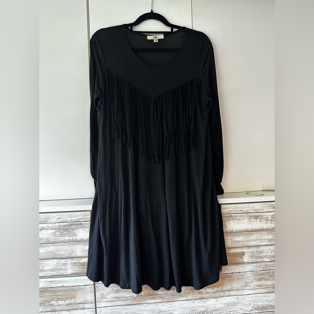 🌸 Ya Los Angeles Black Pleated Long Sleeve Dress | Fringe Detail | Size M